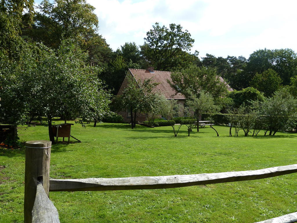 B&B Zinnen En Minnen Herselt Exterior photo